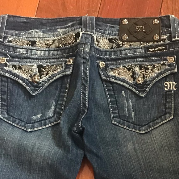 Jeans - Picture 2 of 2